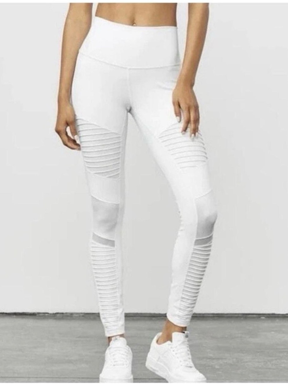 Alo yoga white moto leggings size M